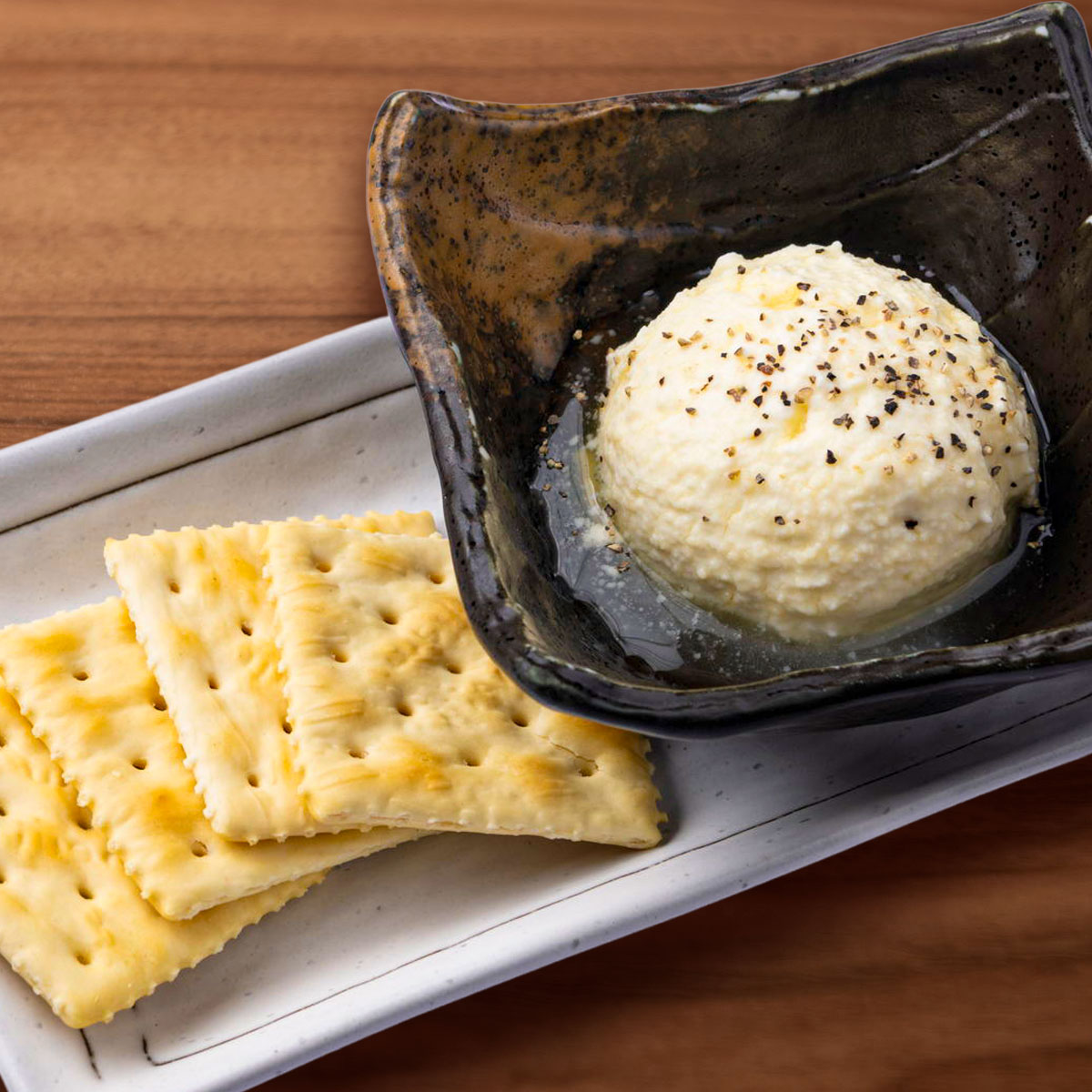 クリームチーズ豆腐（ハニークラッカー）